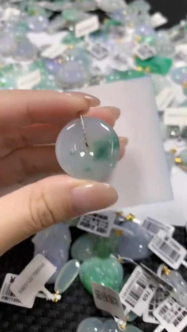 颈饰18K金镶嵌翡翠天然缅甸翡翠a货百元以上9元证书费自理
