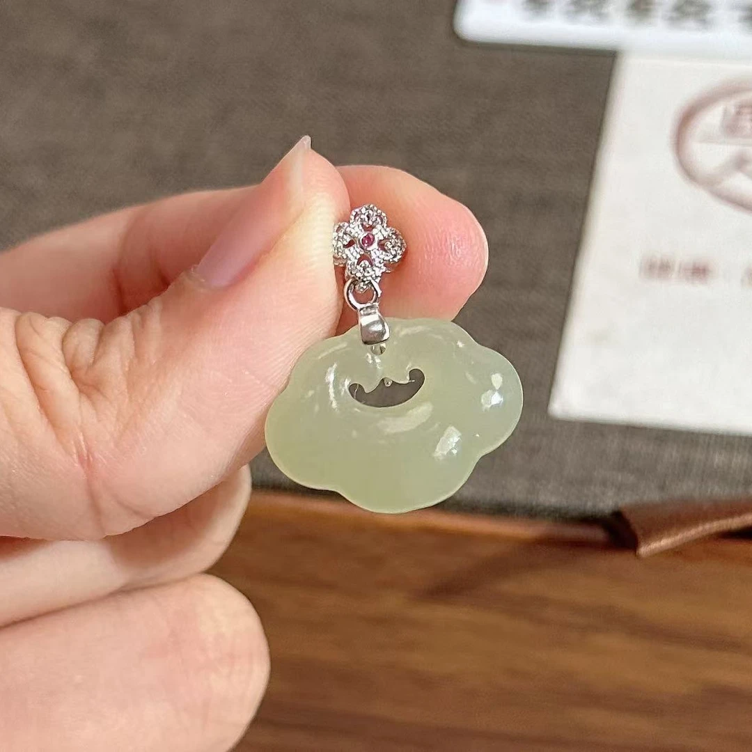 铭铭有你（送足银999.9项链）天然和田玉【如意锁】卡20赠证书 洗银水