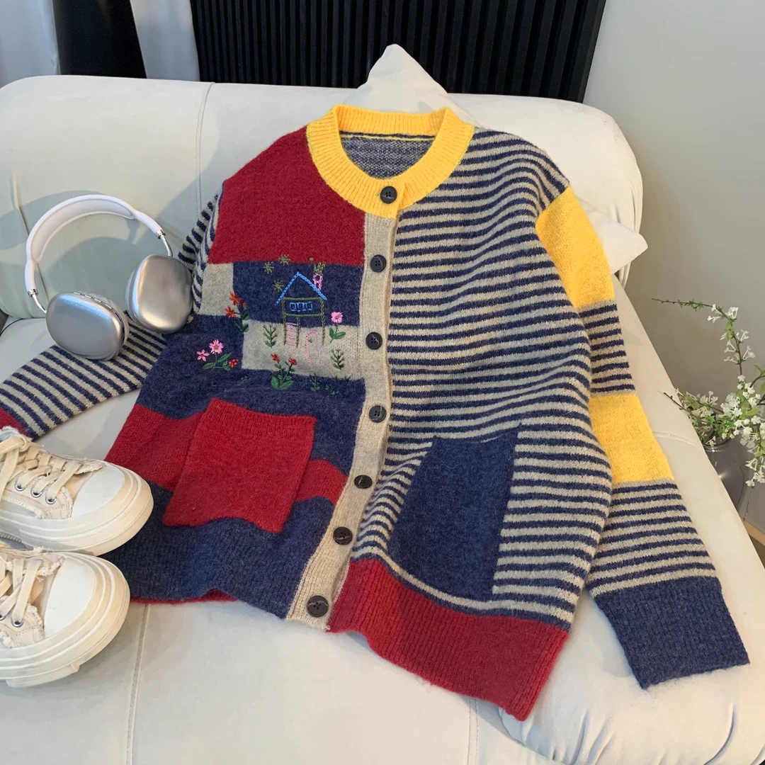 2024早秋新款时尚休闲宽松条纹拼色卡通刺绣毛衣开始针织长袖7623