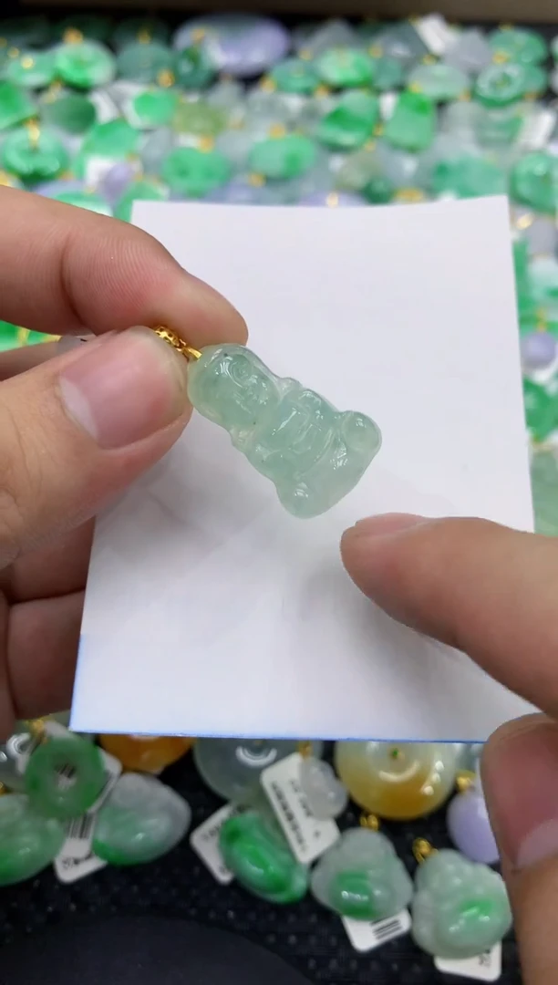 颈饰未镶嵌翡翠天然缅甸翡翠A货