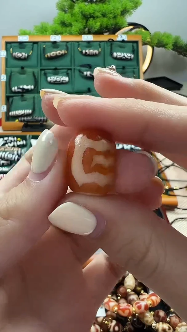 玛瑙/玉髓（覆膜）颈饰未镶嵌20（微瑕随机发货）