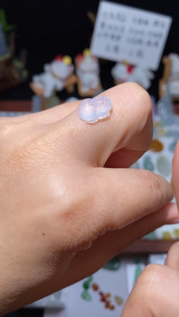 未镶嵌定制翡翠貔貅