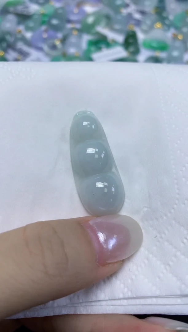 翡翠未镶嵌颈饰天然缅甸翡翠A货