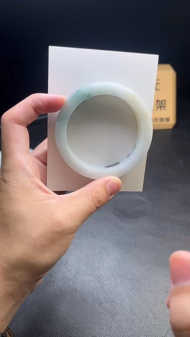 定制翡翠手镯未镶嵌安*定制