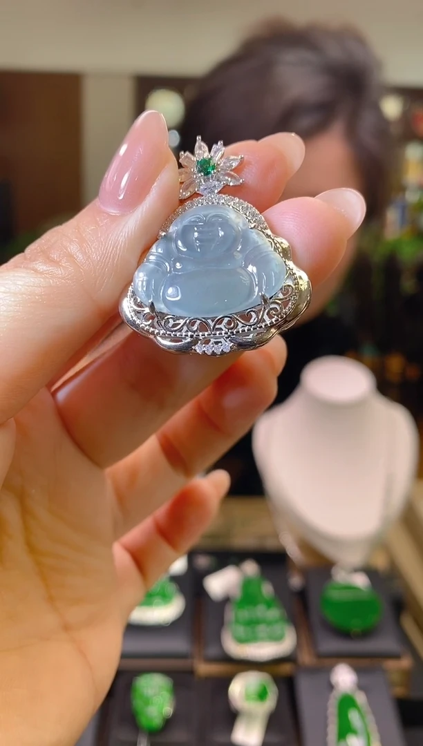 【闪购商品】翡翠吊坠(不含链)未镶嵌多样性发其一