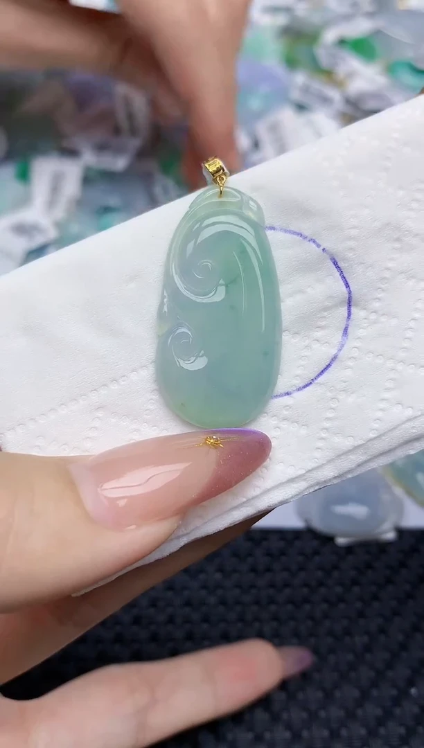 翡翠18K金镶嵌颈饰366   天然翡翠A货  百元以上9米证书费自理