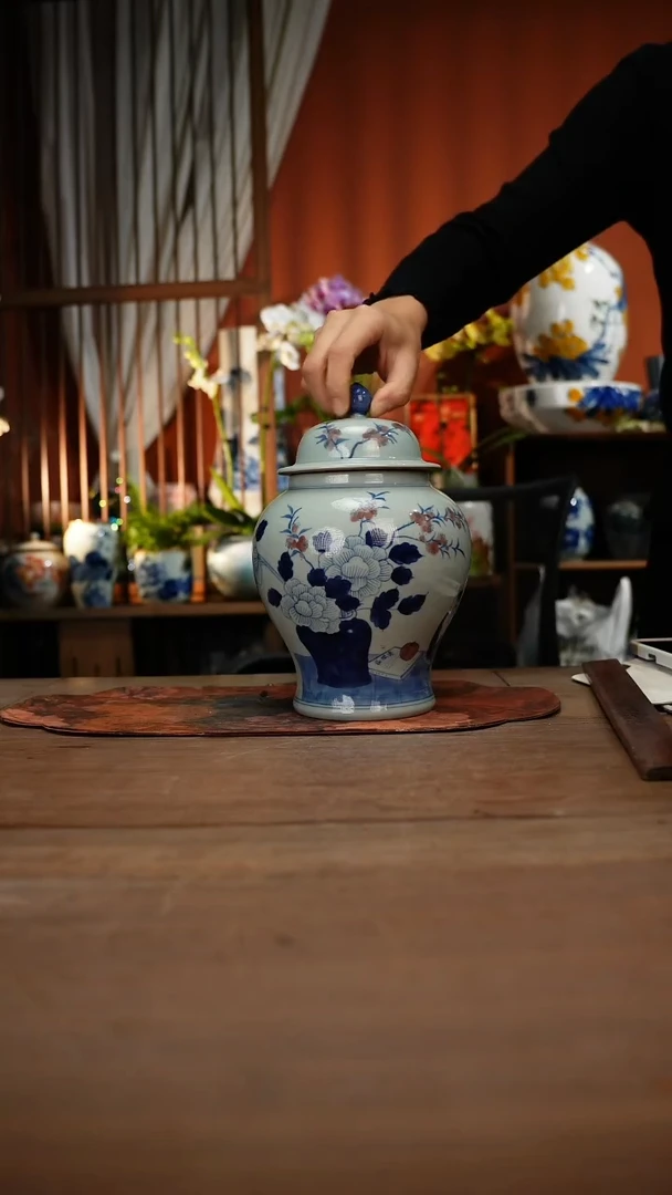 当代高温釉下彩手绘陶瓷餐具