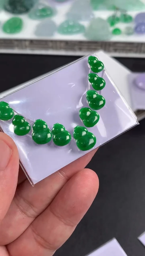 未镶嵌定制翡翠翡翠