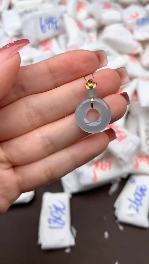 【闪购商品】翡翠挂件18K金镶嵌一