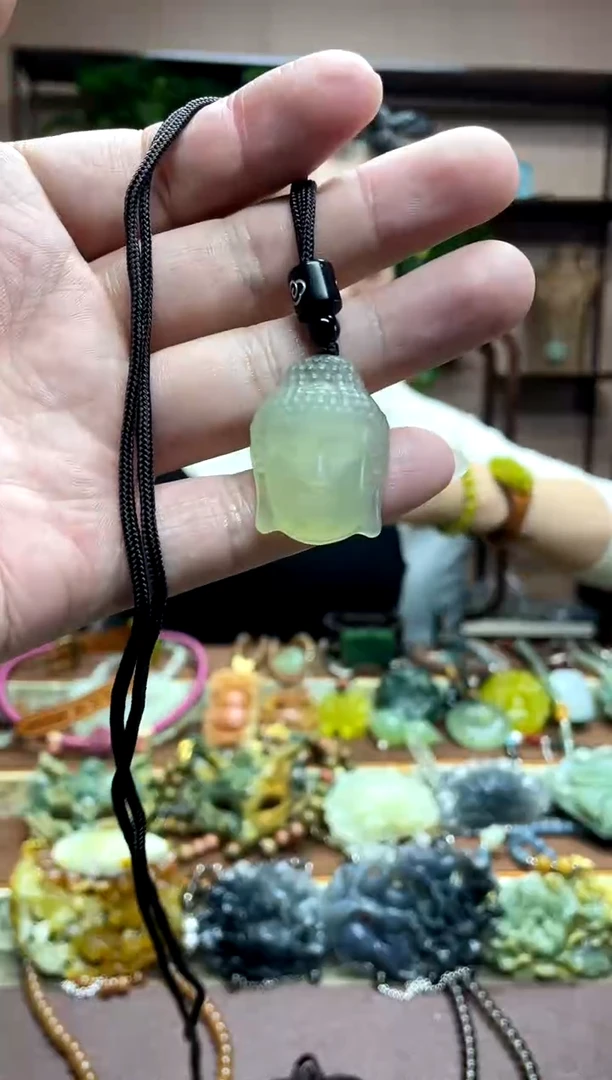 未镶嵌岫玉吊坠·