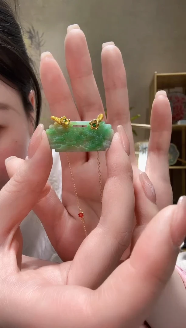 【闪购商品】翡翠颈饰未镶嵌吊坠