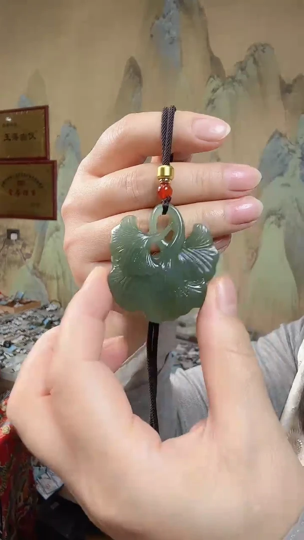 颈饰未镶嵌和田玉.