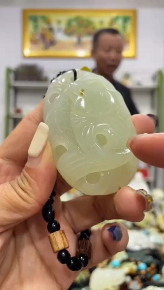 未镶嵌岫玉手把件