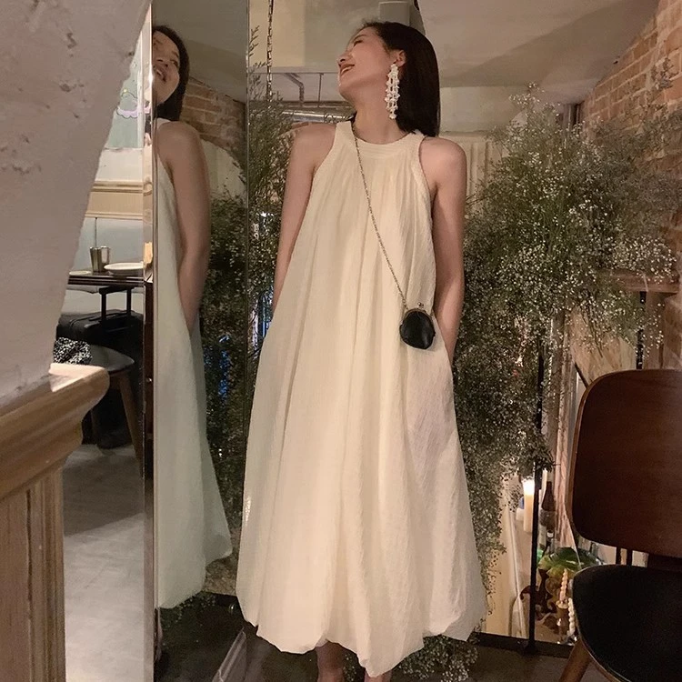 海岛情书系列 灯笼泡泡挂脖裙背心裙 时髦小优雅~303LQ3