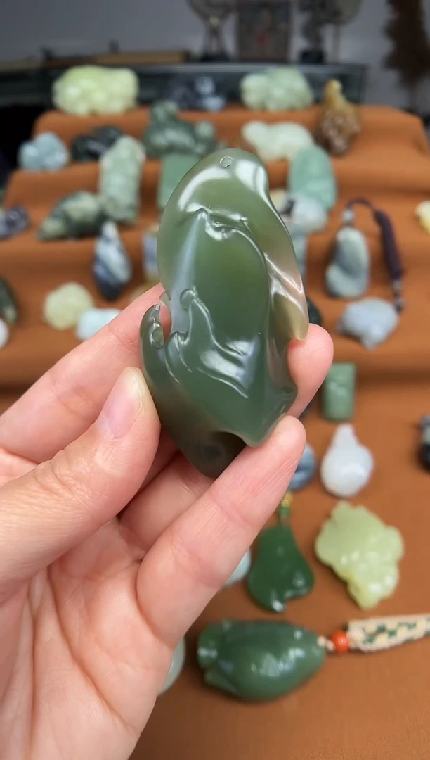 【闪购商品】和田玉颈饰未镶嵌悟道