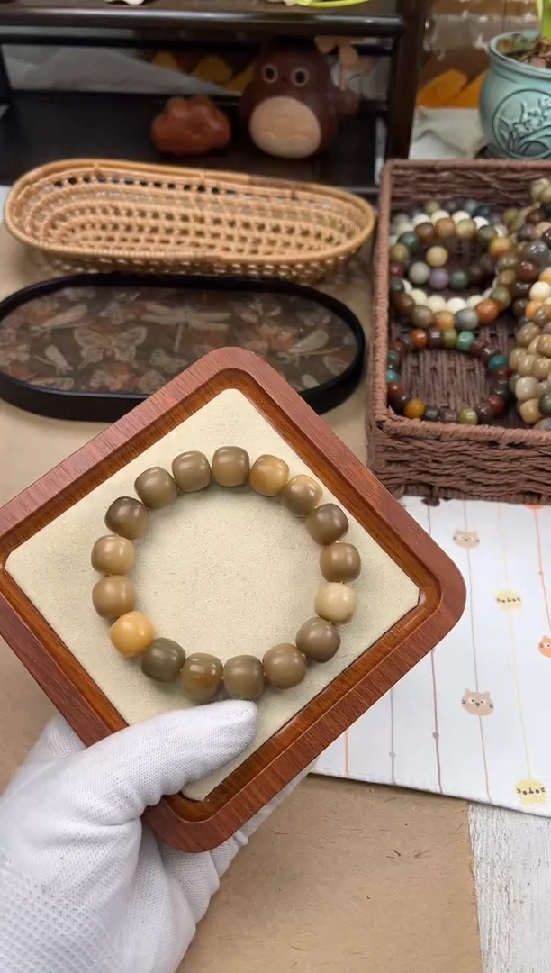 手串菩提根/象牙果a758 卡15 干磨猪油膏瑕疵