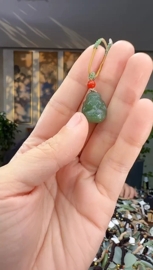 未镶嵌和田玉挂件拍一发一