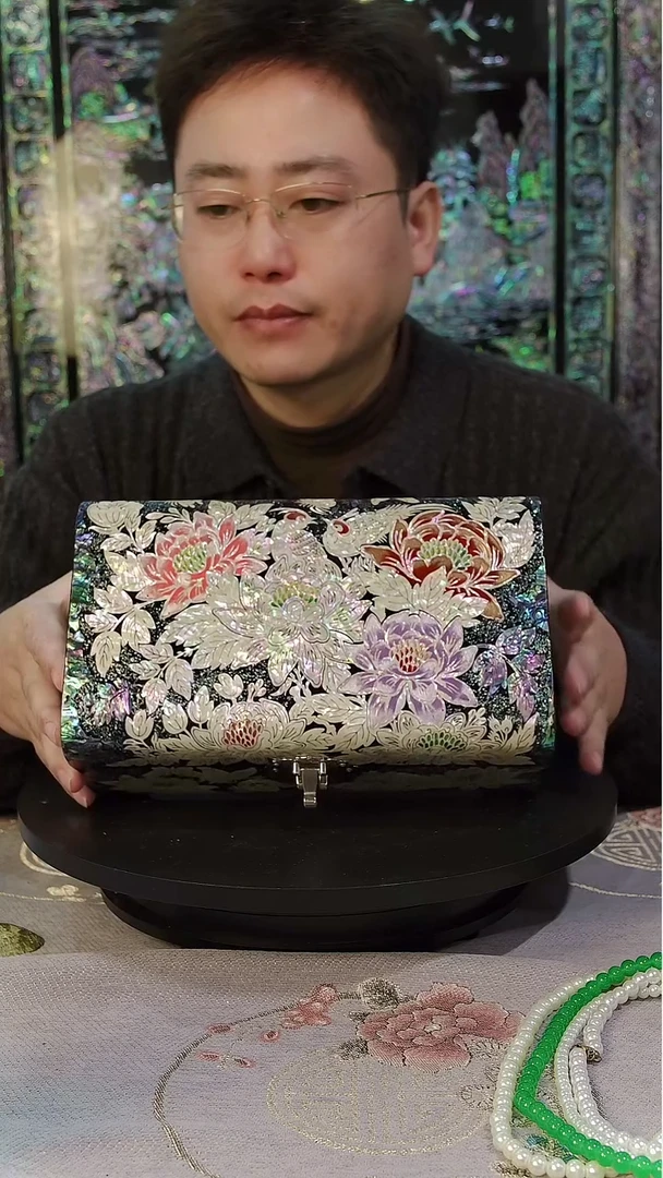 黑金鲍全满螺·弘贝雅螺钿漆器文化馆