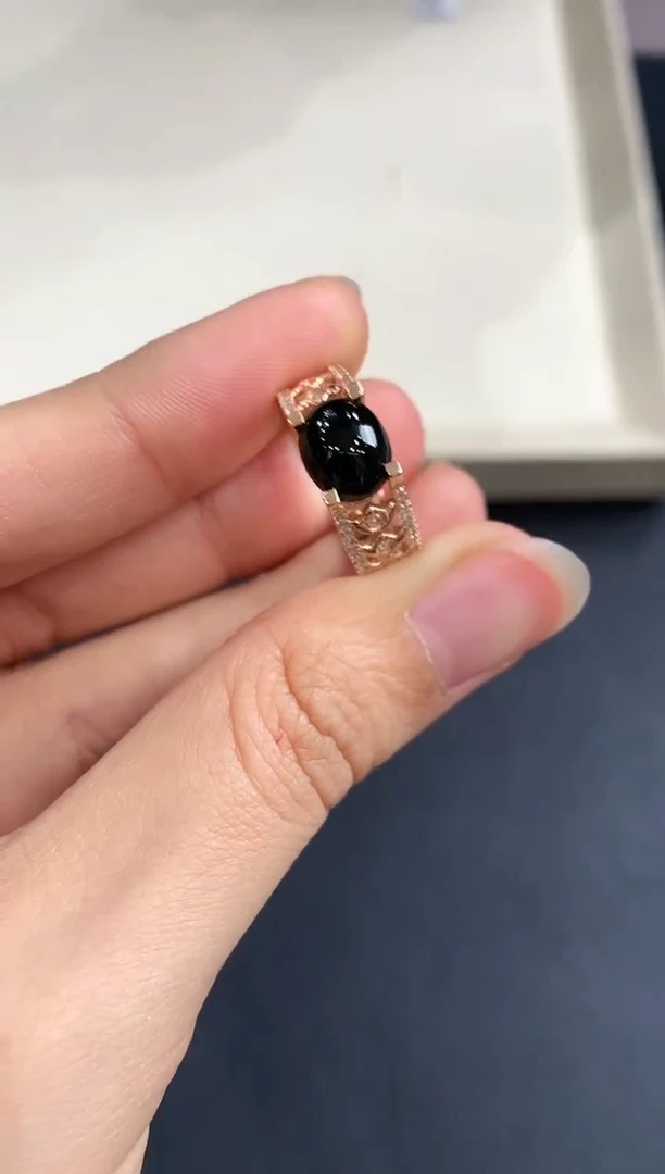 【闪购商品】翡翠戒指18K金镶嵌D134