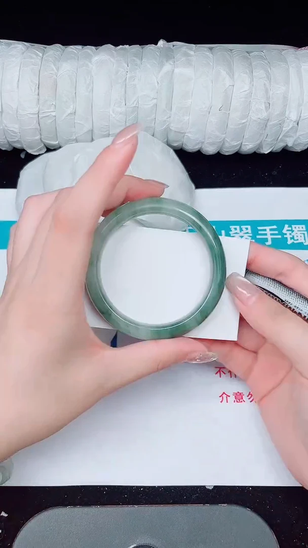 未镶嵌手镯石英质玉4-56/57