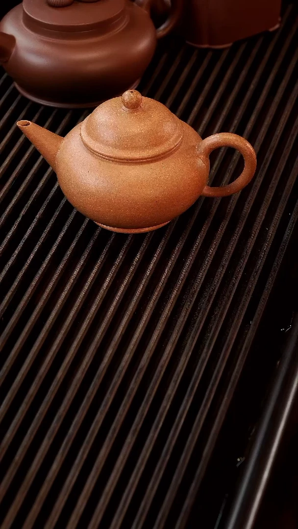 【闪购商品】紫砂茶壶半手黄降坡水平壶