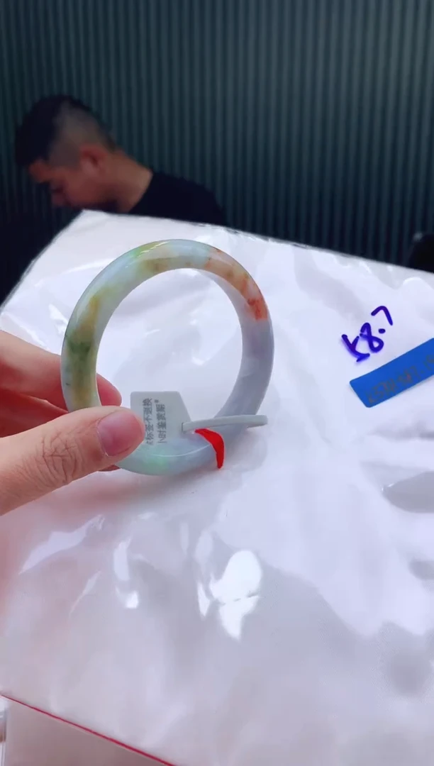 未镶嵌手镯翡翠58+