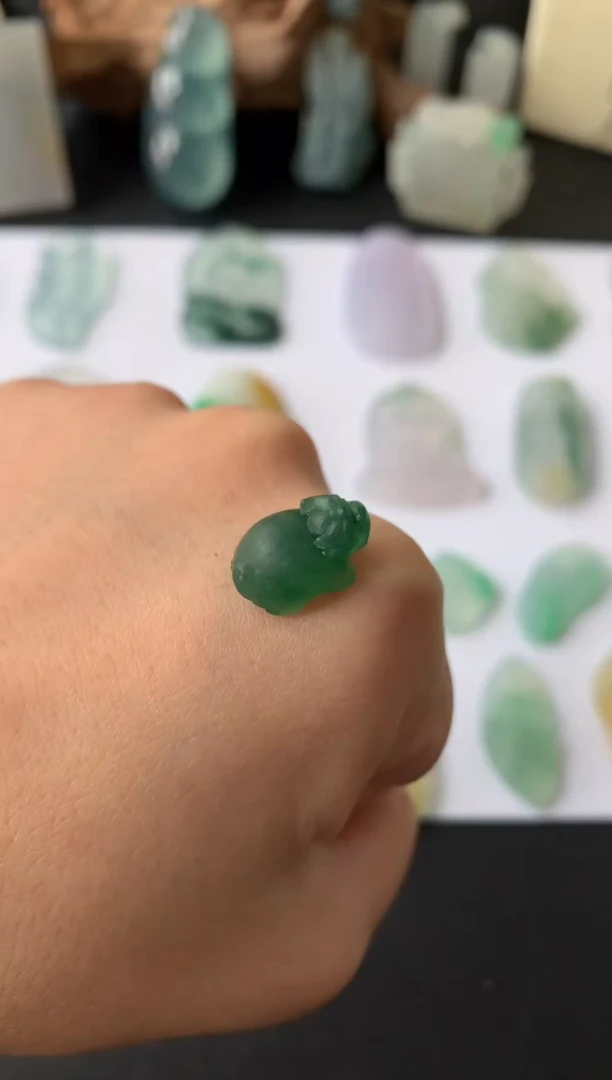 【闪购商品】定制翡翠未镶嵌翡翠