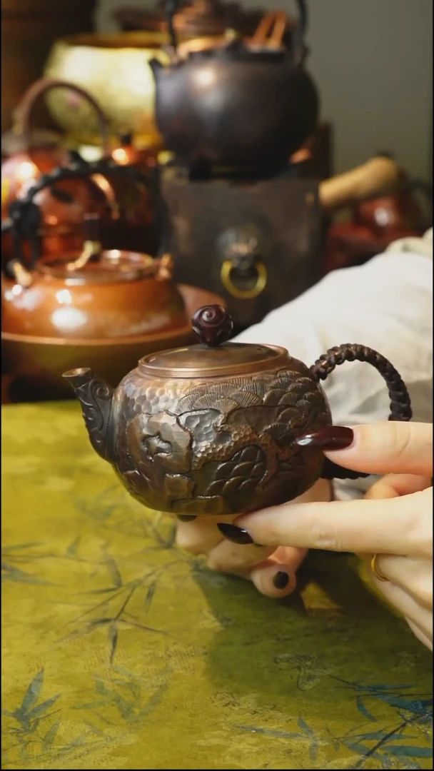 纯紫铜松柏泡茶壶
