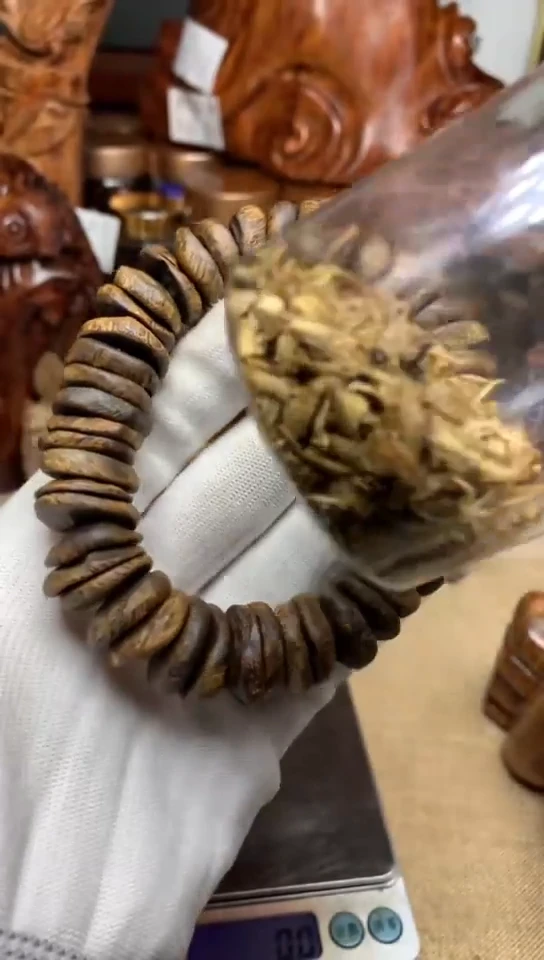 沉香沉香碎屑沉香