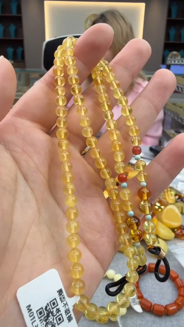 琥珀颈饰未镶嵌21秒拍号 假一罚三