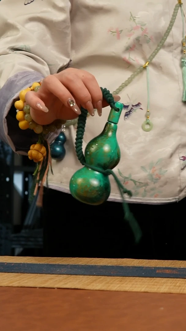 436号 天然热水酒葫芦 一物一拍（有瑕介意勿拍）