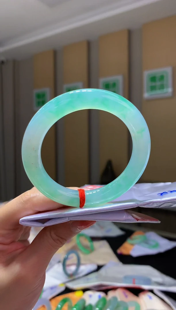 未镶嵌手镯翡翠-XX806 圈口55.1 全款15万 定金2万