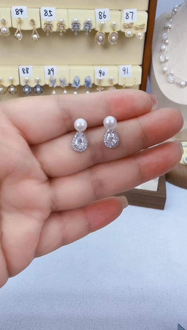 未镶嵌耳饰淡水珍珠金