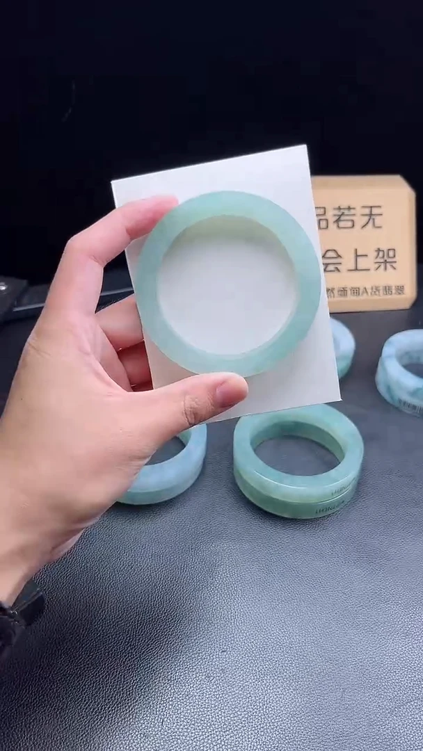 未镶嵌手镯定制翡翠亮*羽定制