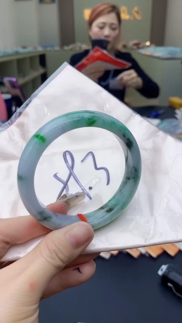 【闪购商品】翡翠手镯未镶嵌0464900538