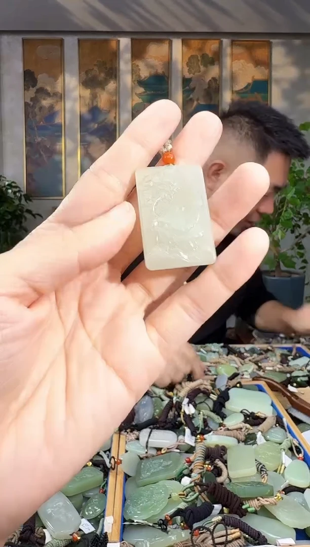 未镶嵌和田玉挂件拍一发一