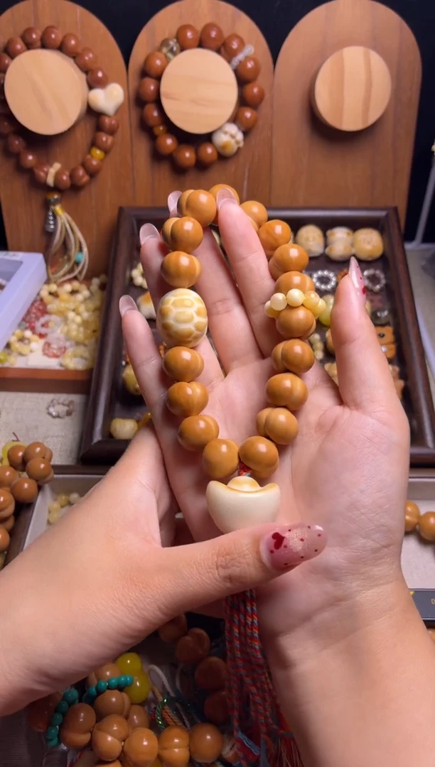 手串猴头核桃全品屁桃富甲元宝三通手持