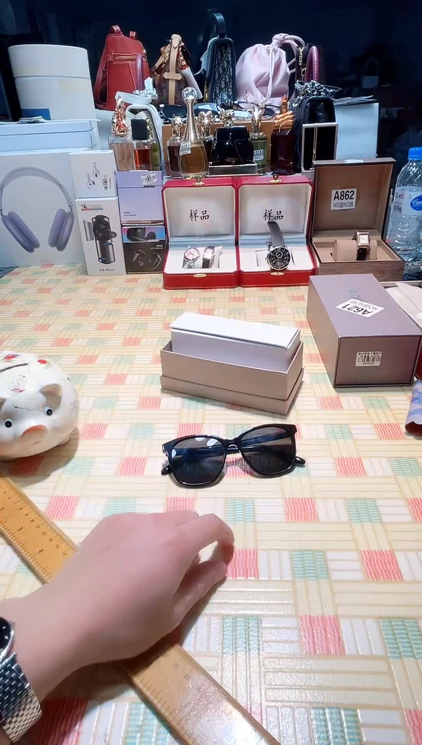 瓷片瓷器 库房到期 全部地板价@@1