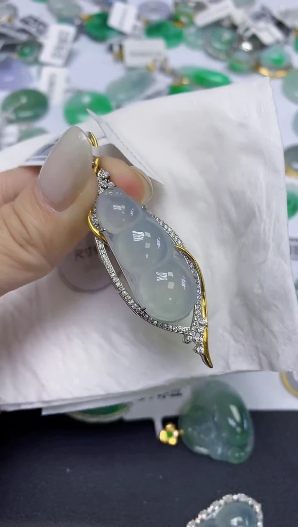 颈饰未镶嵌翡翠天然缅甸翡翠A货百元以上9元证书费自理