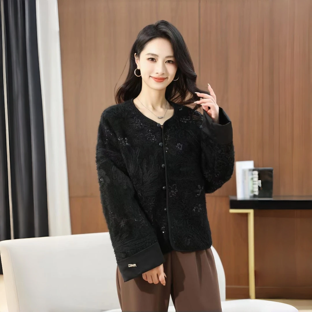 秋冬时尚复古蝙蝠袖厚款欧美风女短外套重工针织刺绣上衣加内衬