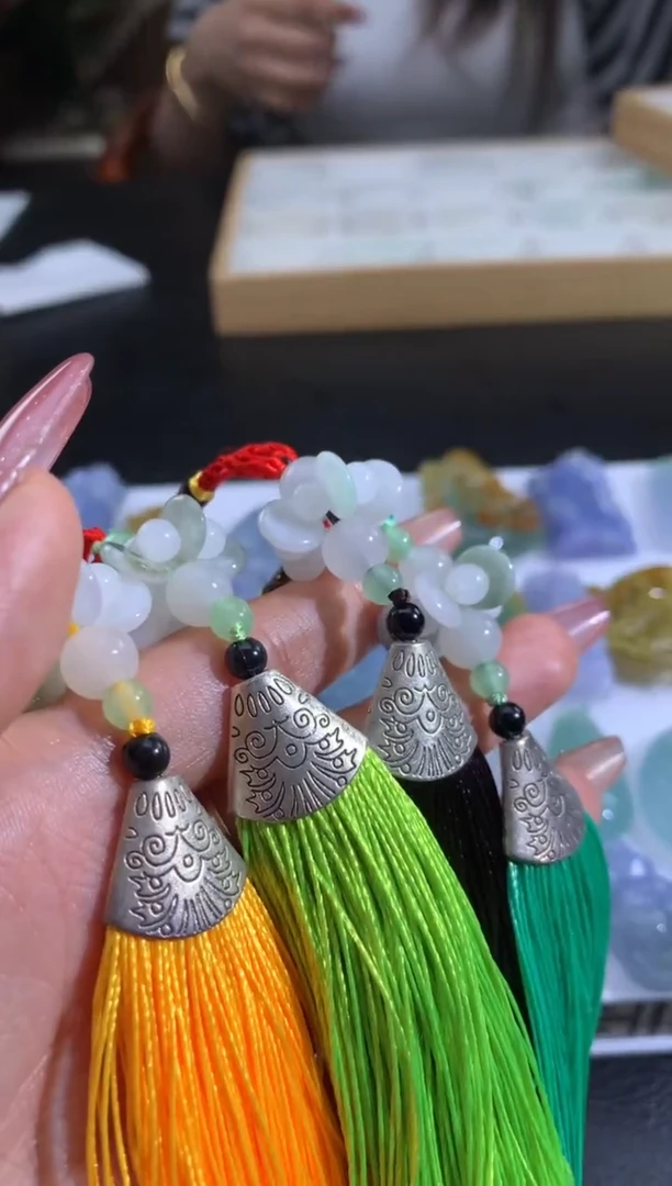 颈饰未镶嵌翡翠多样性发一件