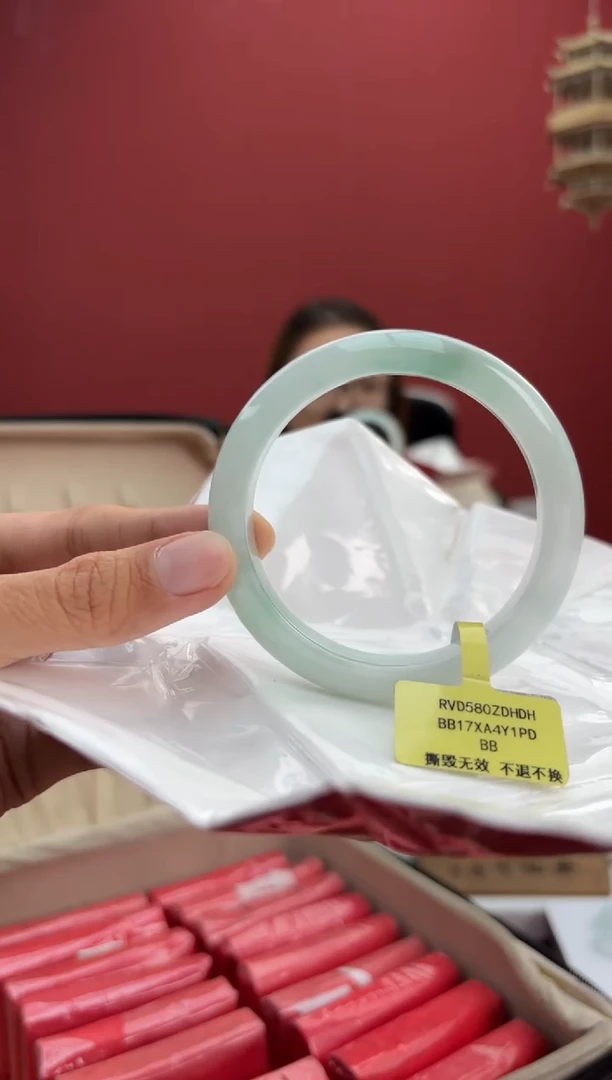 翡翠手镯未镶嵌22手镯