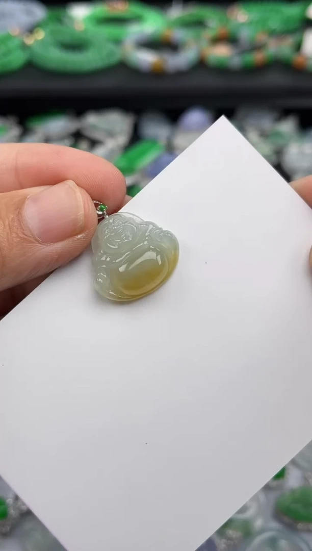 翡翠18K金镶嵌吊坠(不含链)多人