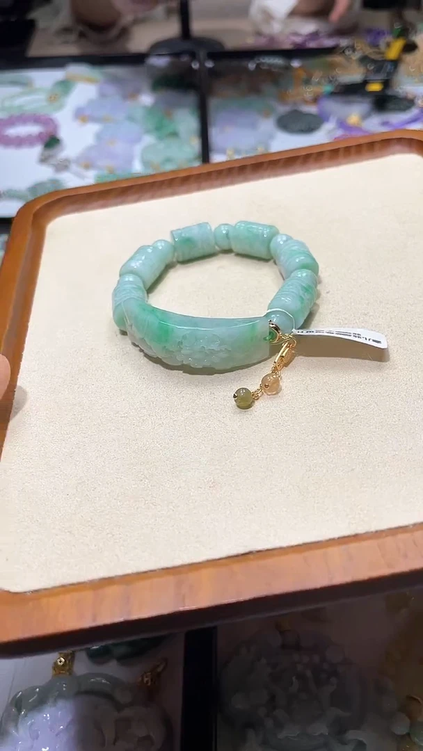 【闪购商品】翡翠手链未镶嵌手牌