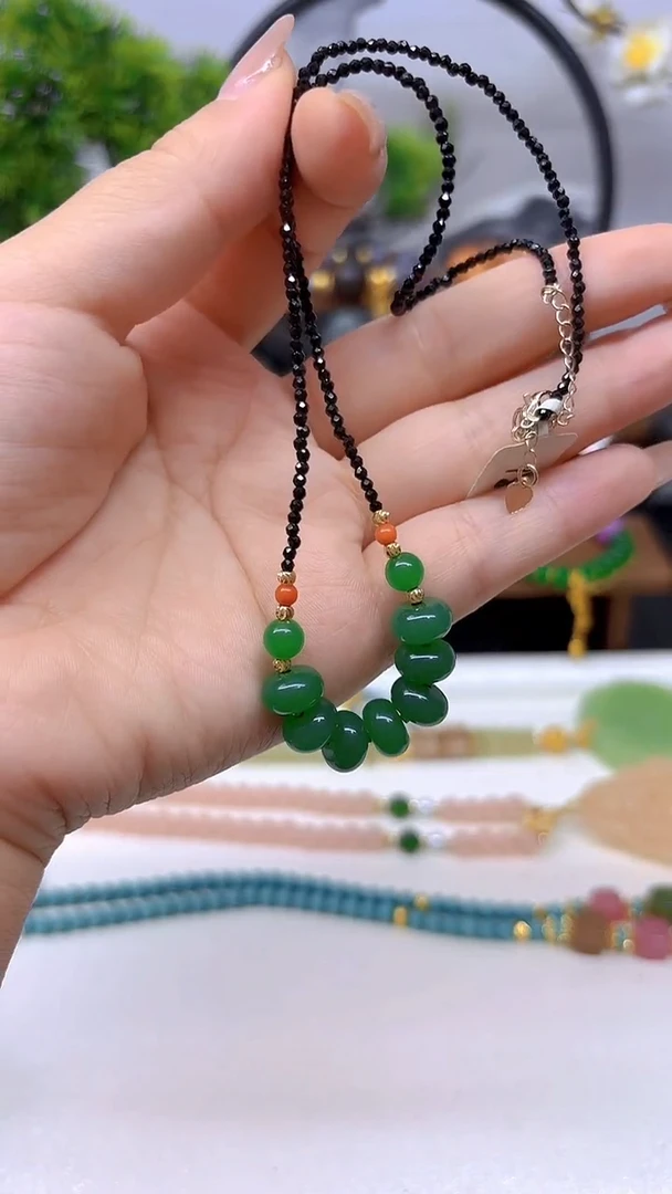 翡翠未镶嵌颈饰X365