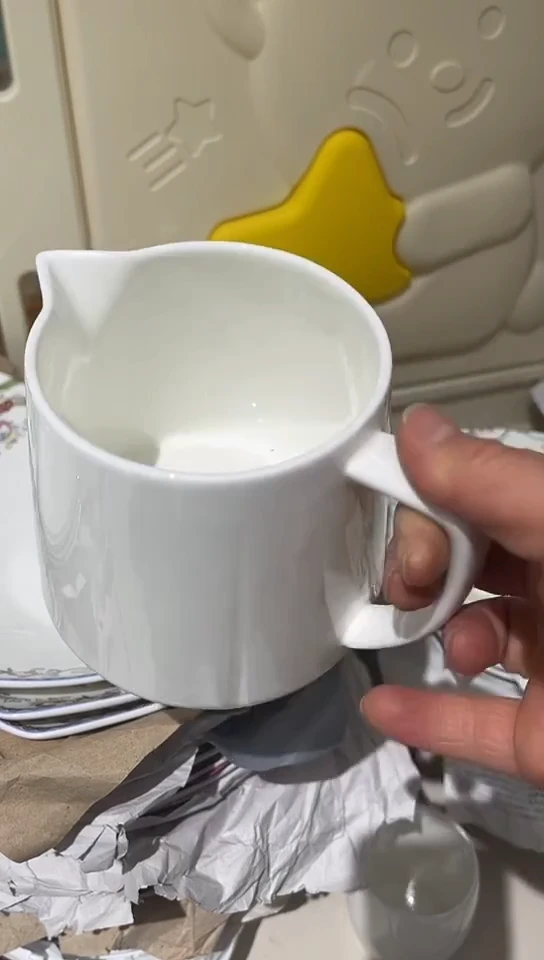 瓷罗尔中号奶杯1个