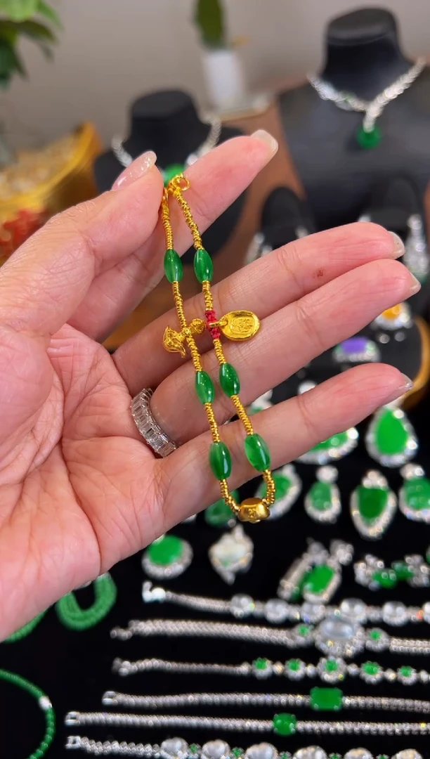 【闪购商品】翡翠手绳足金镶嵌盘缠手串