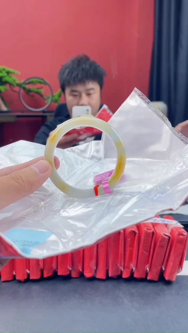 未镶嵌手镯翡翠2