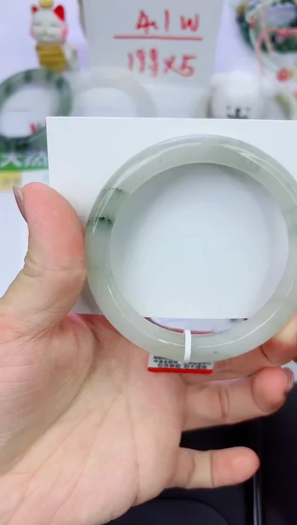 【闪购商品】石英质玉手镯未镶嵌81-60.2