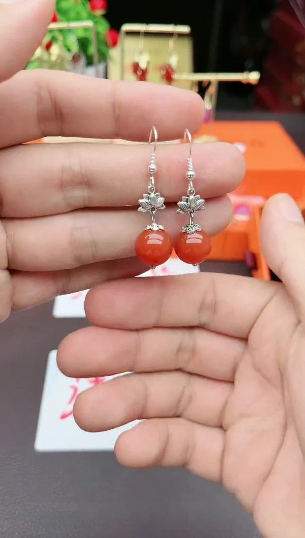 南红玛瑙银S925镶嵌耳饰718000